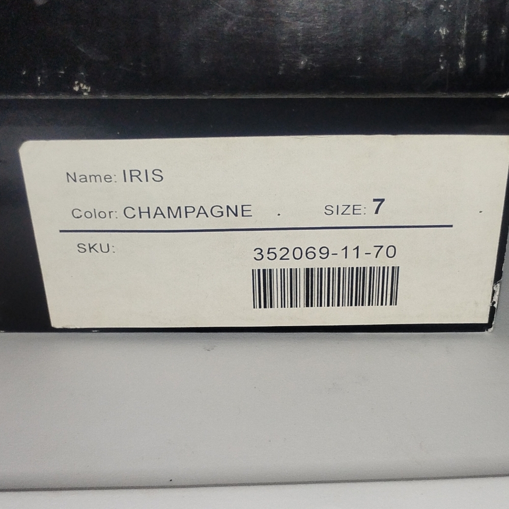 Just Fabulous Woman's High Heels Sz 7 - Picture 3 of 13